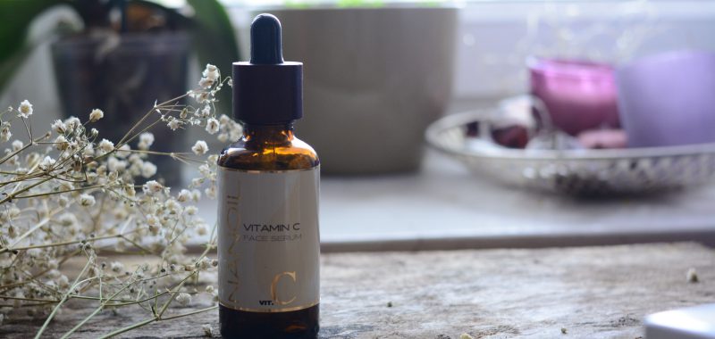 Nanoil face serum with vitamin c